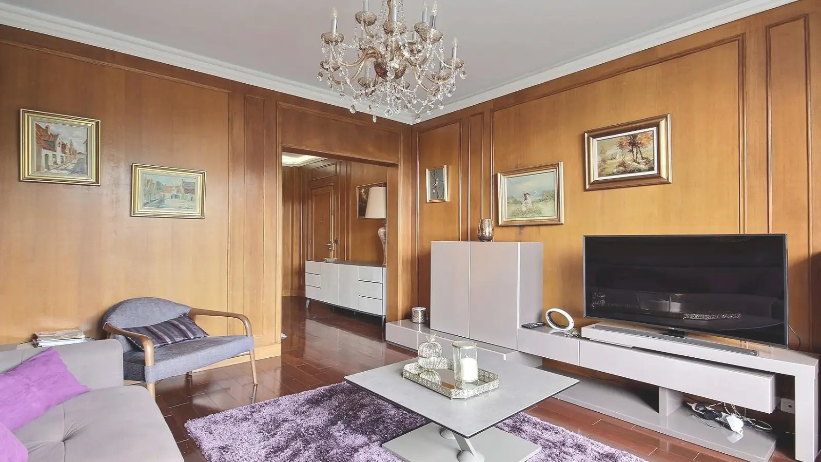 Flat Quai Louis Blériot in Paris