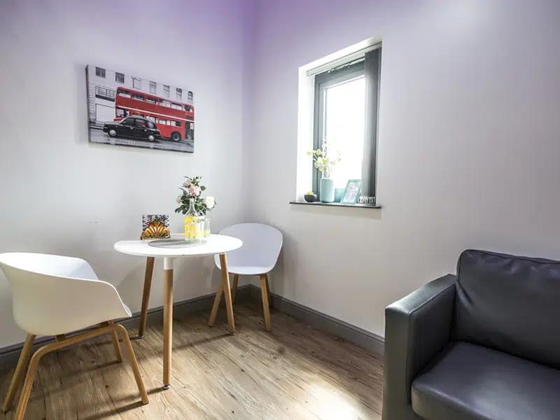 Room Belgrade Square in Coventry
