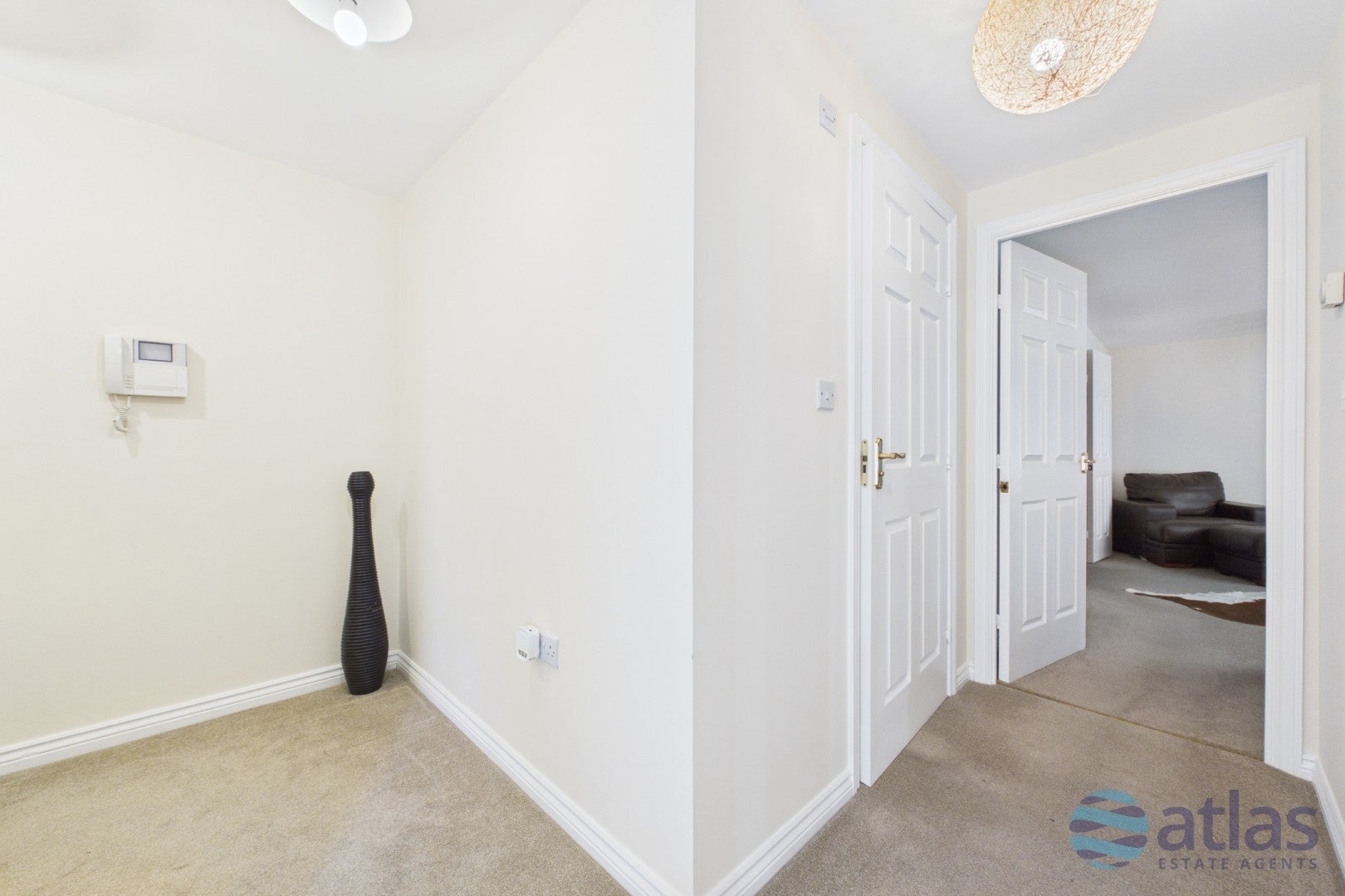 Flat Marlcroft Drive in Liverpool