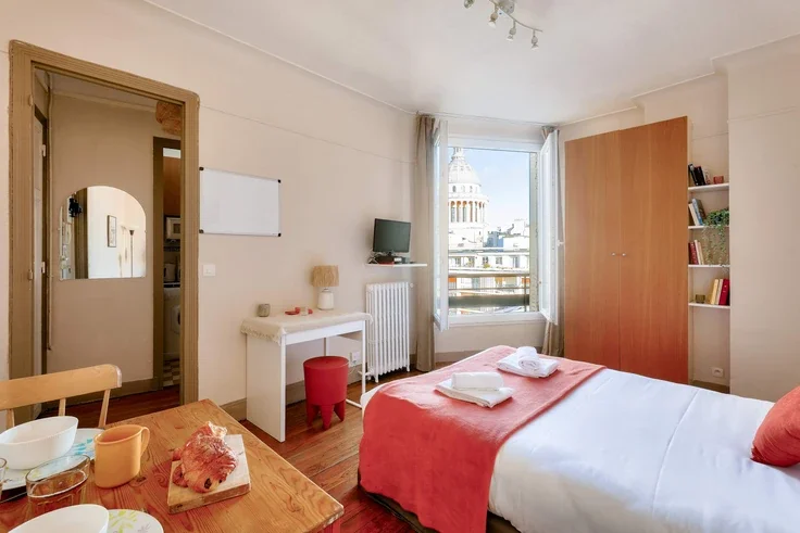 Flat Rue Lhomond in Paris