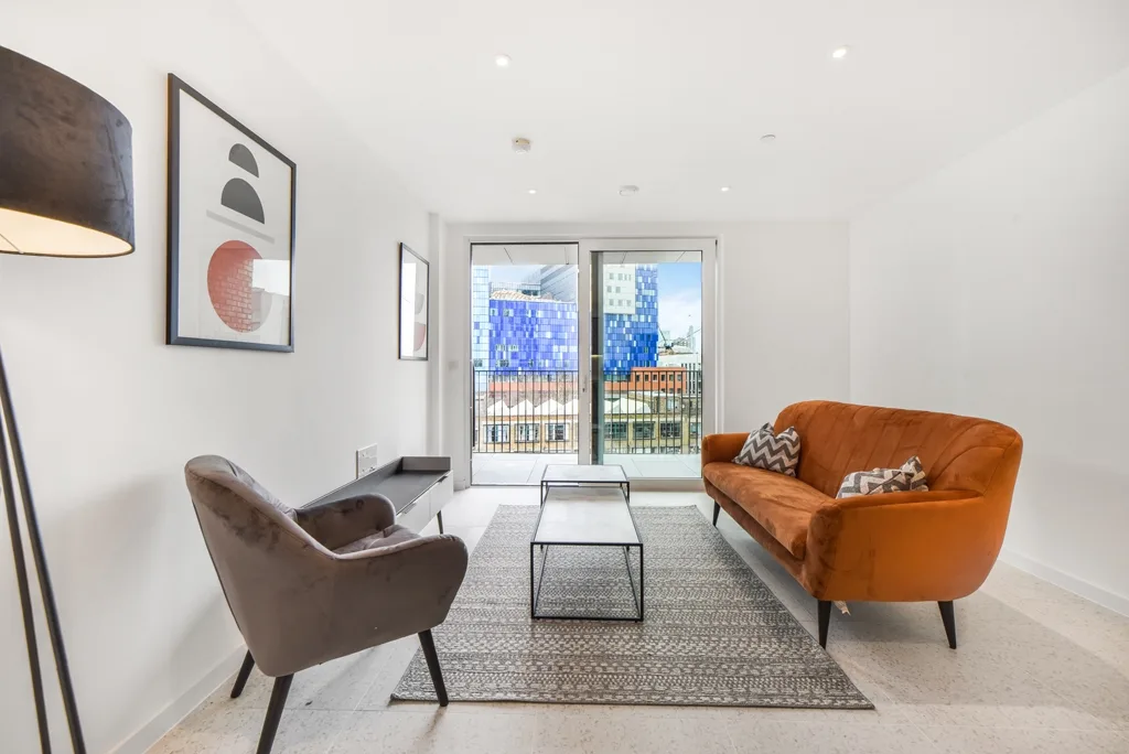 Flat Sidney Street in Greater London