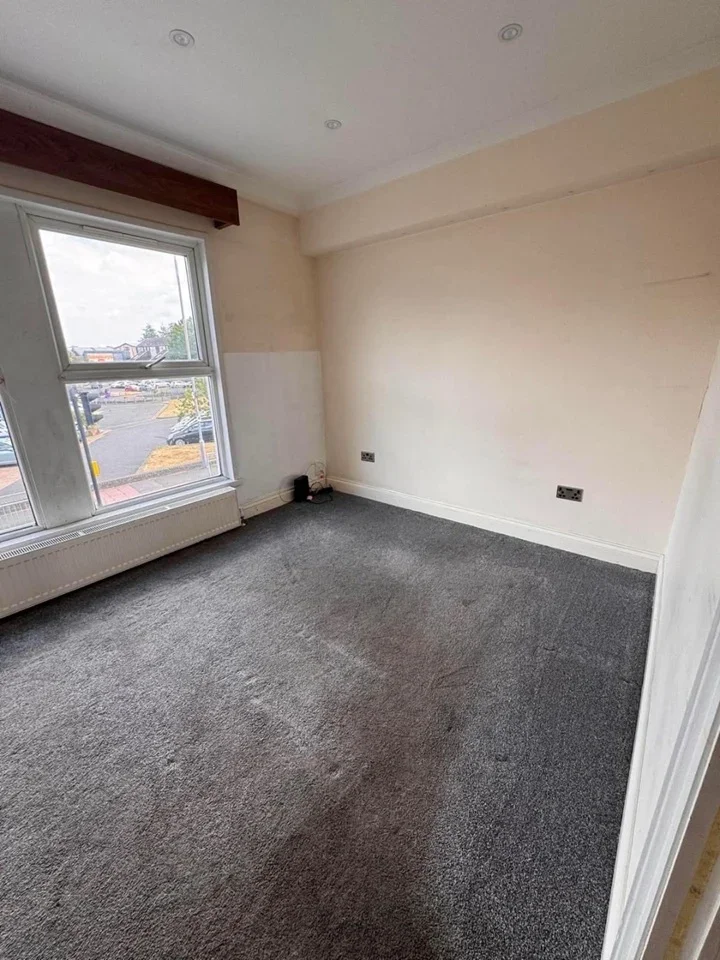 Flat Collingwood Road in Greater London