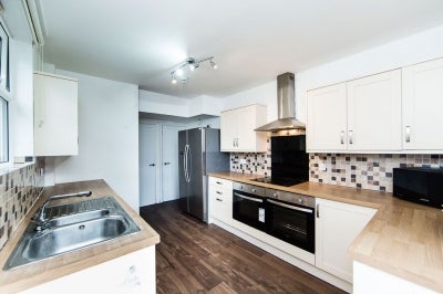 House Estcourt Terrace in Leeds