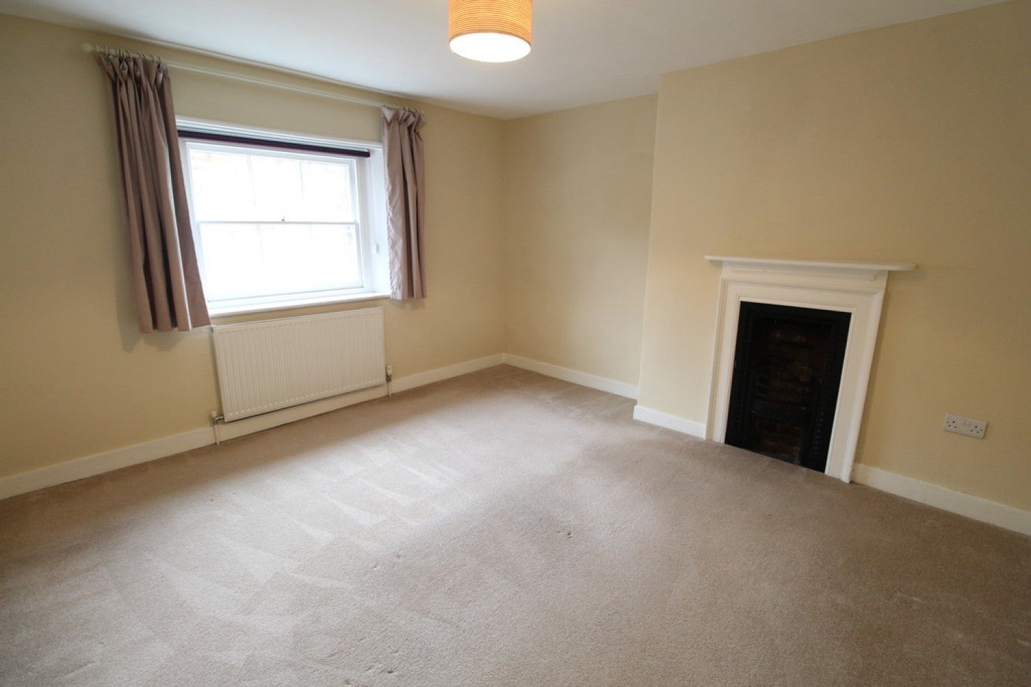 Flat Whiting Street in West Suffolk