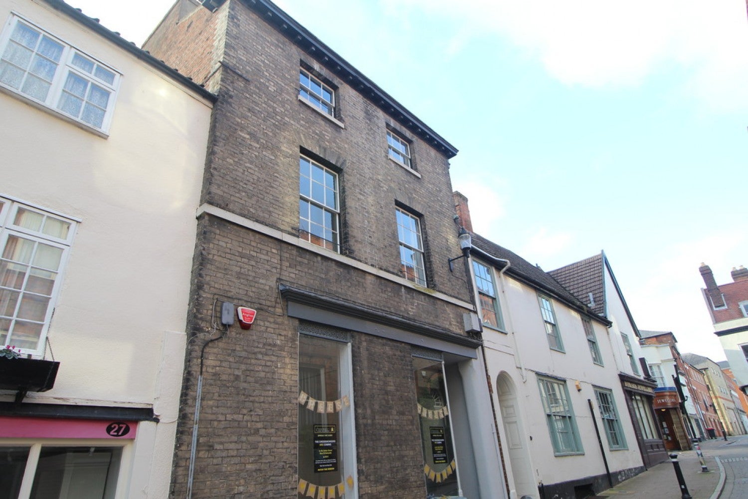 Flat Whiting Street in West Suffolk