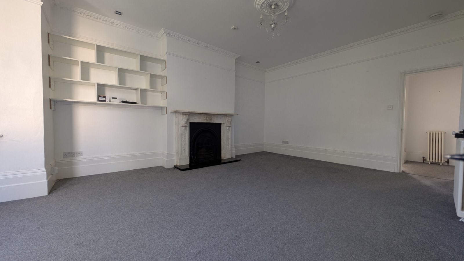 Flat Trinity Gardens in Folkestone and Hythe District