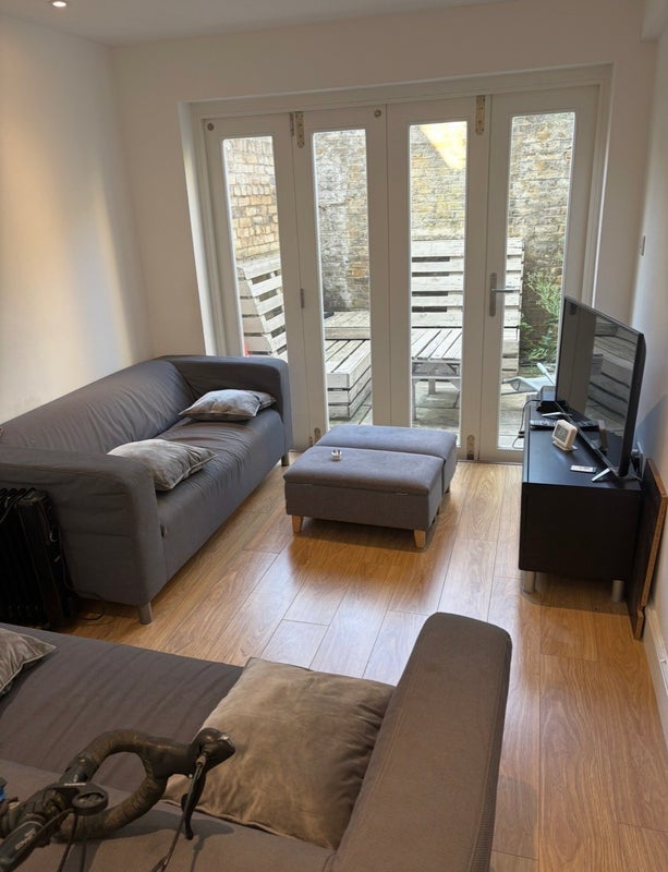 Room Rectory Gardens in Greater London