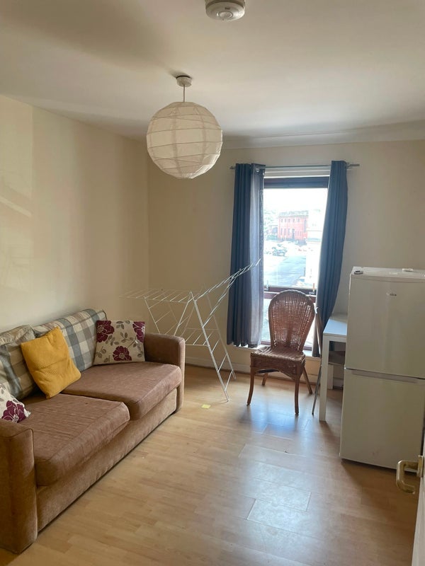 Room Maryhill Road in Glasgow