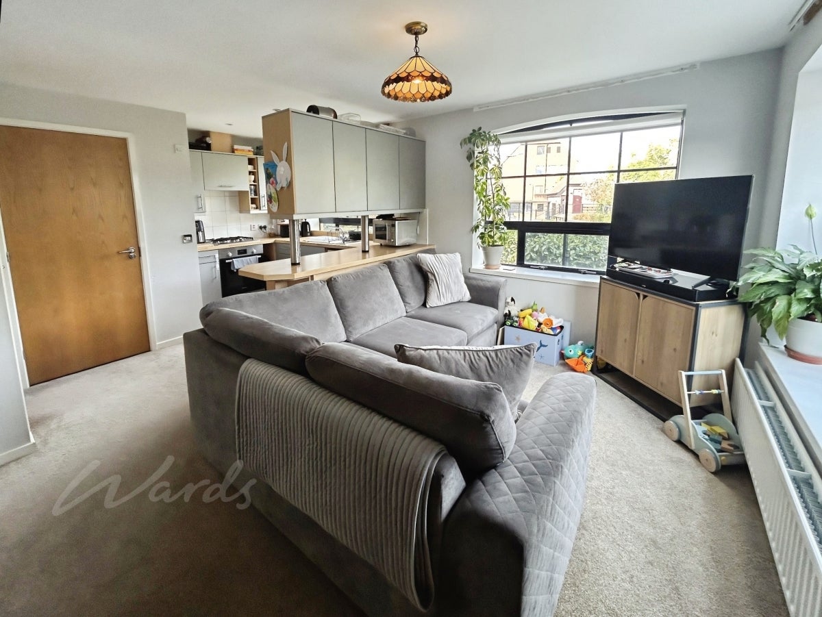 Flat Medway Wharf Road in Tonbridge and Malling