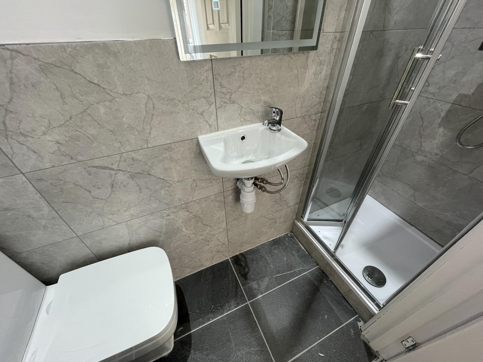 Room Cambria Street South in Liverpool