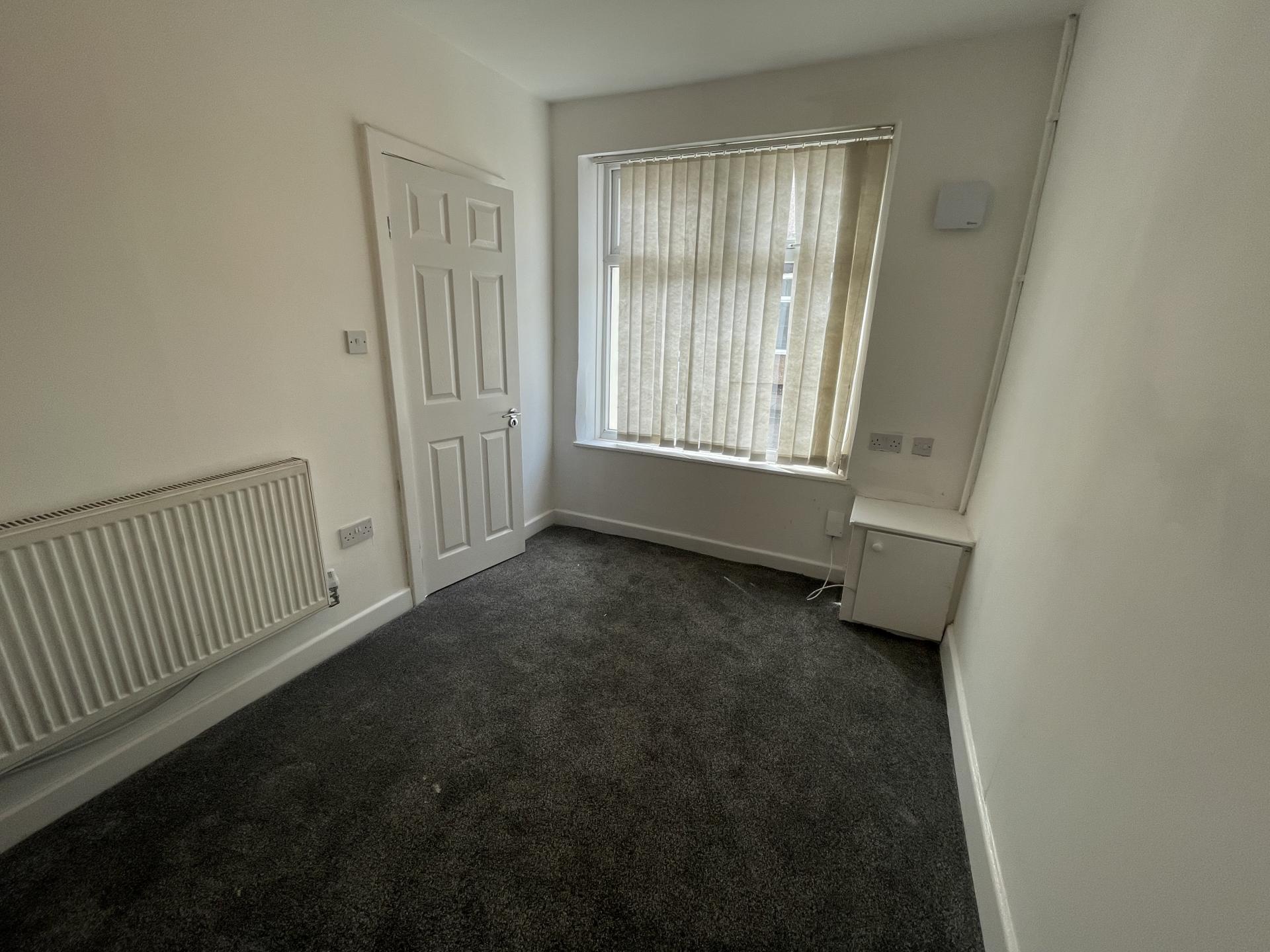 Room Cambria Street South in Liverpool