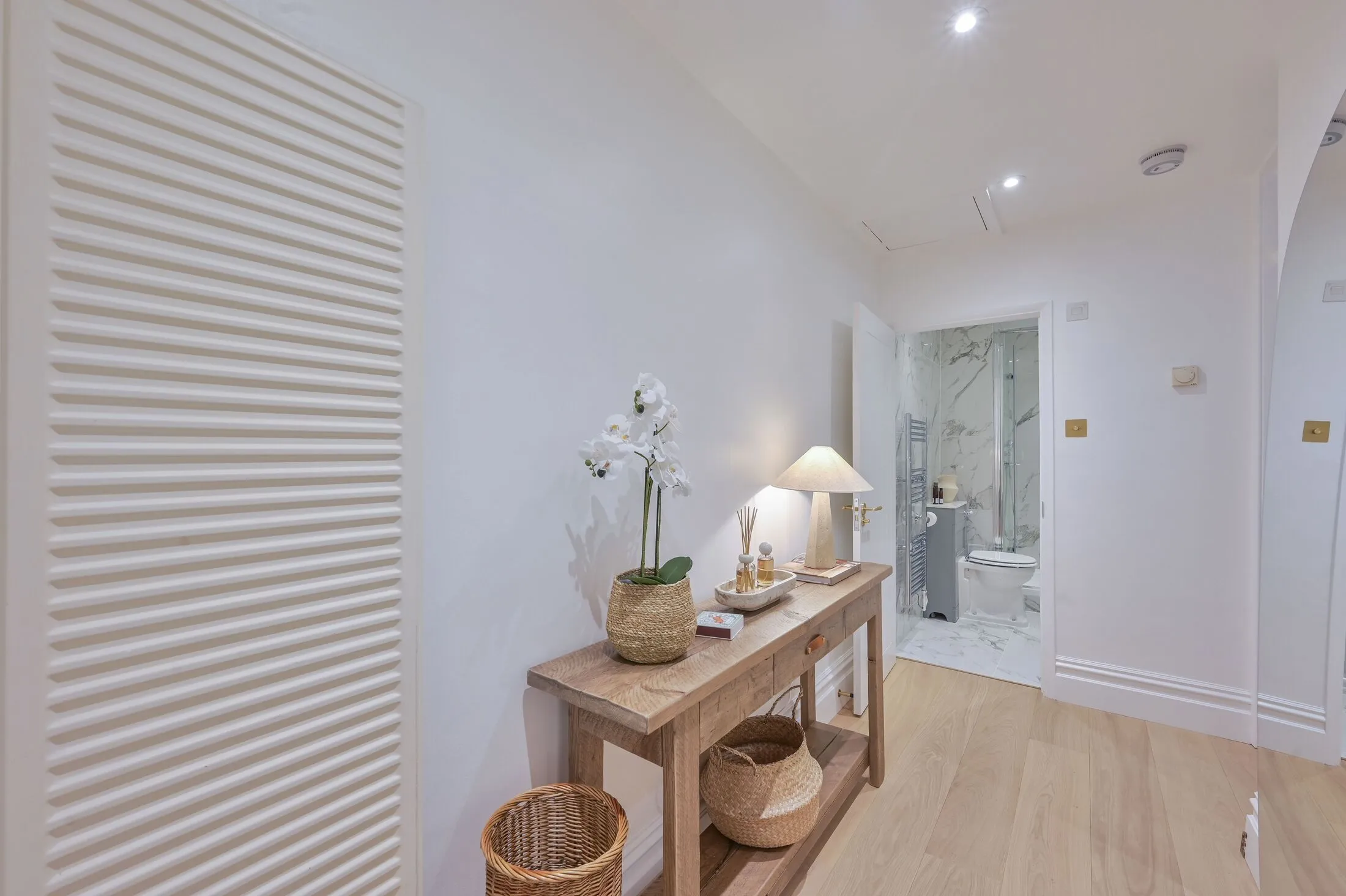 Flat Rutland Gate in City of Westminster