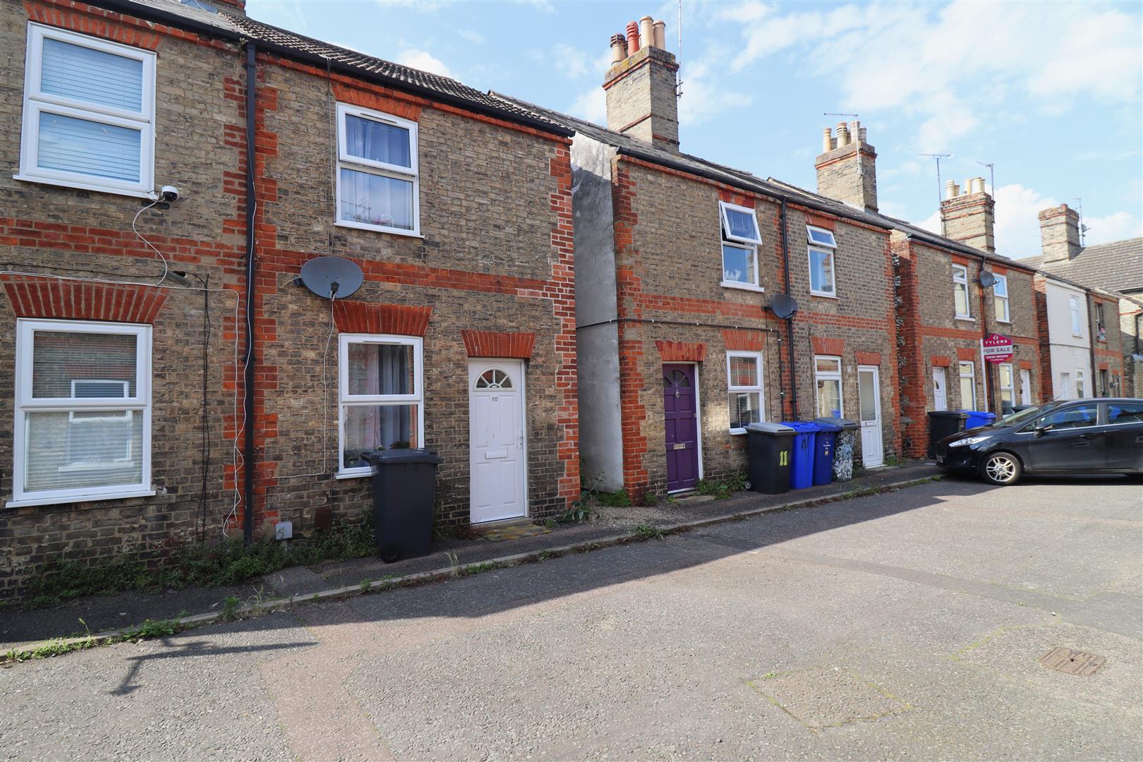 House Park Cottages in West Suffolk