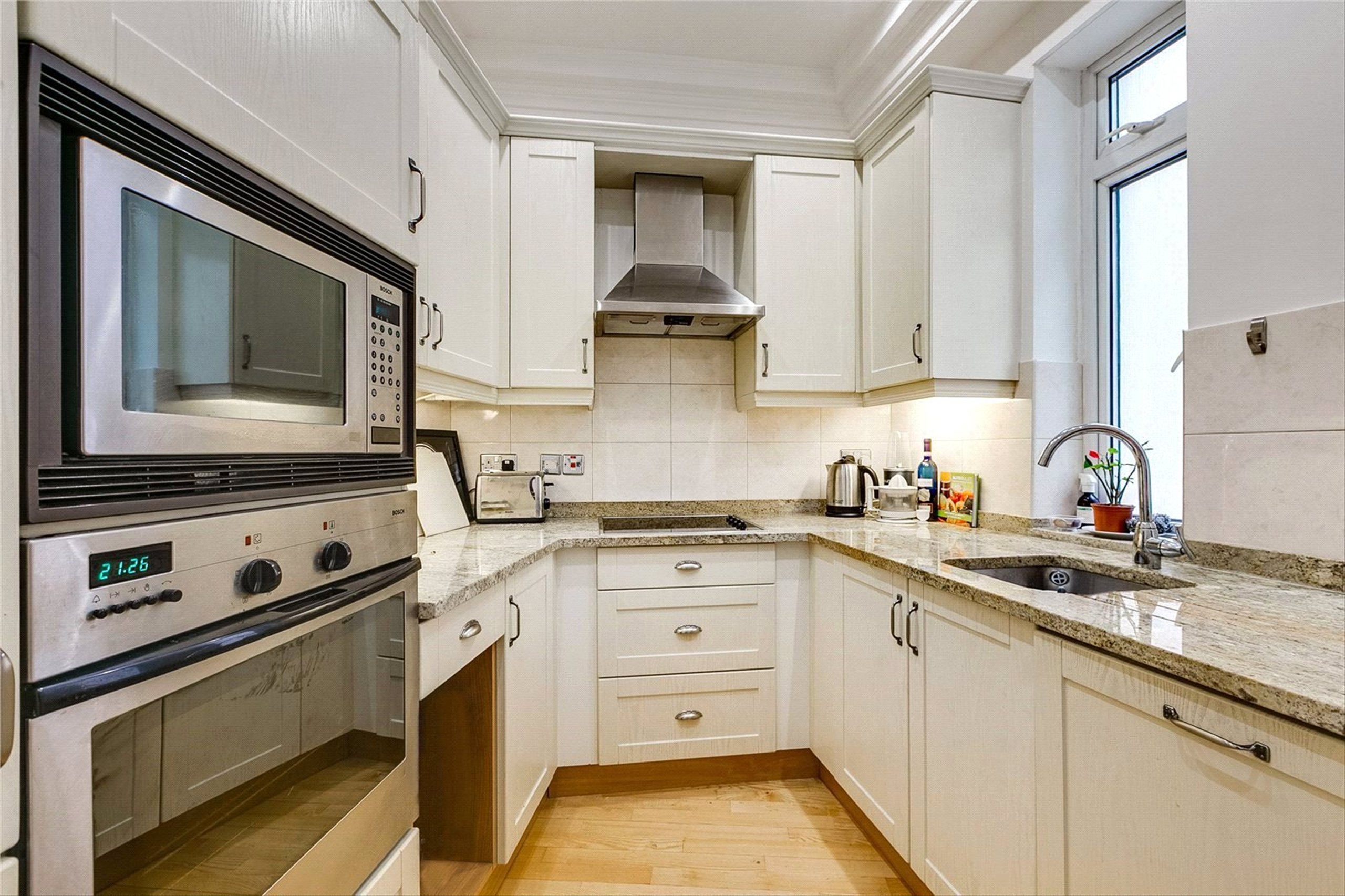 Flat Knightsbridge in City of Westminster