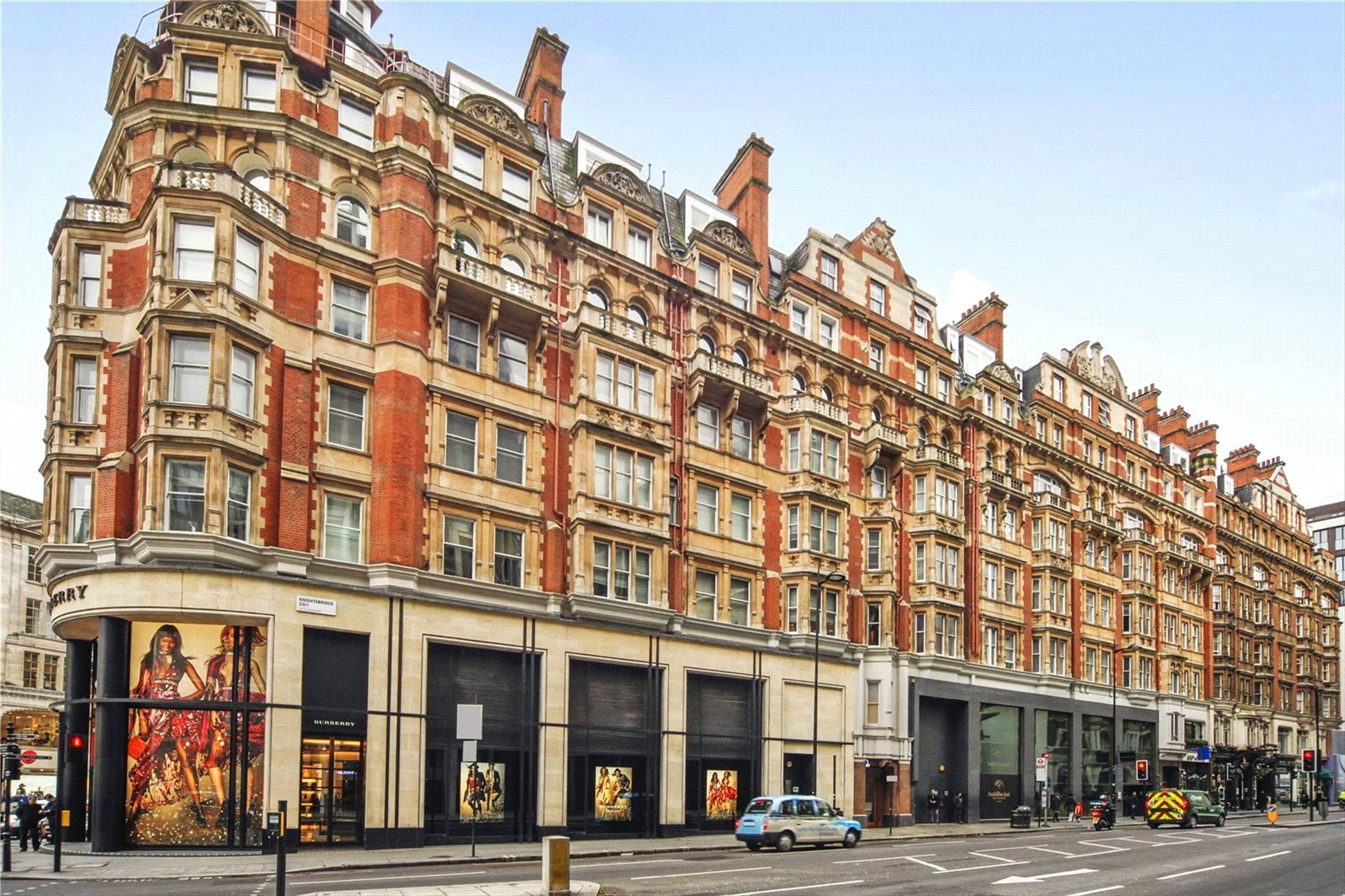 Flat Knightsbridge in City of Westminster