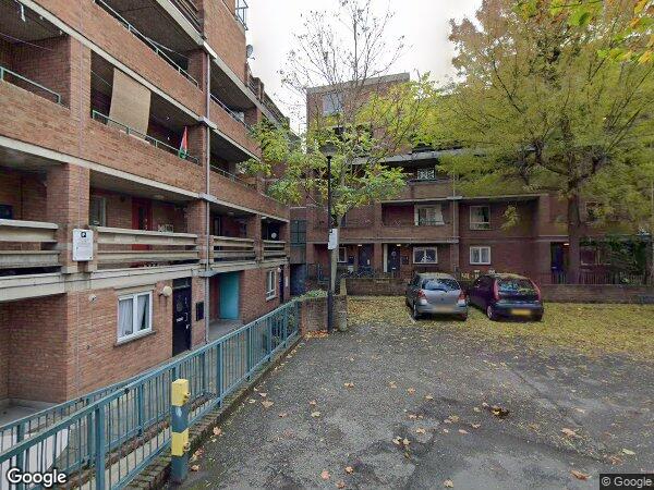 Flat Telford Road in Greater London