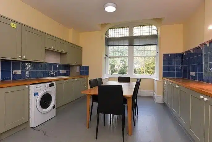 Room Alpha Road in Thanet