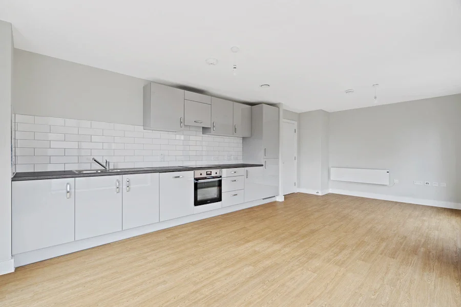 Flat Weavers Lane in Inkpen