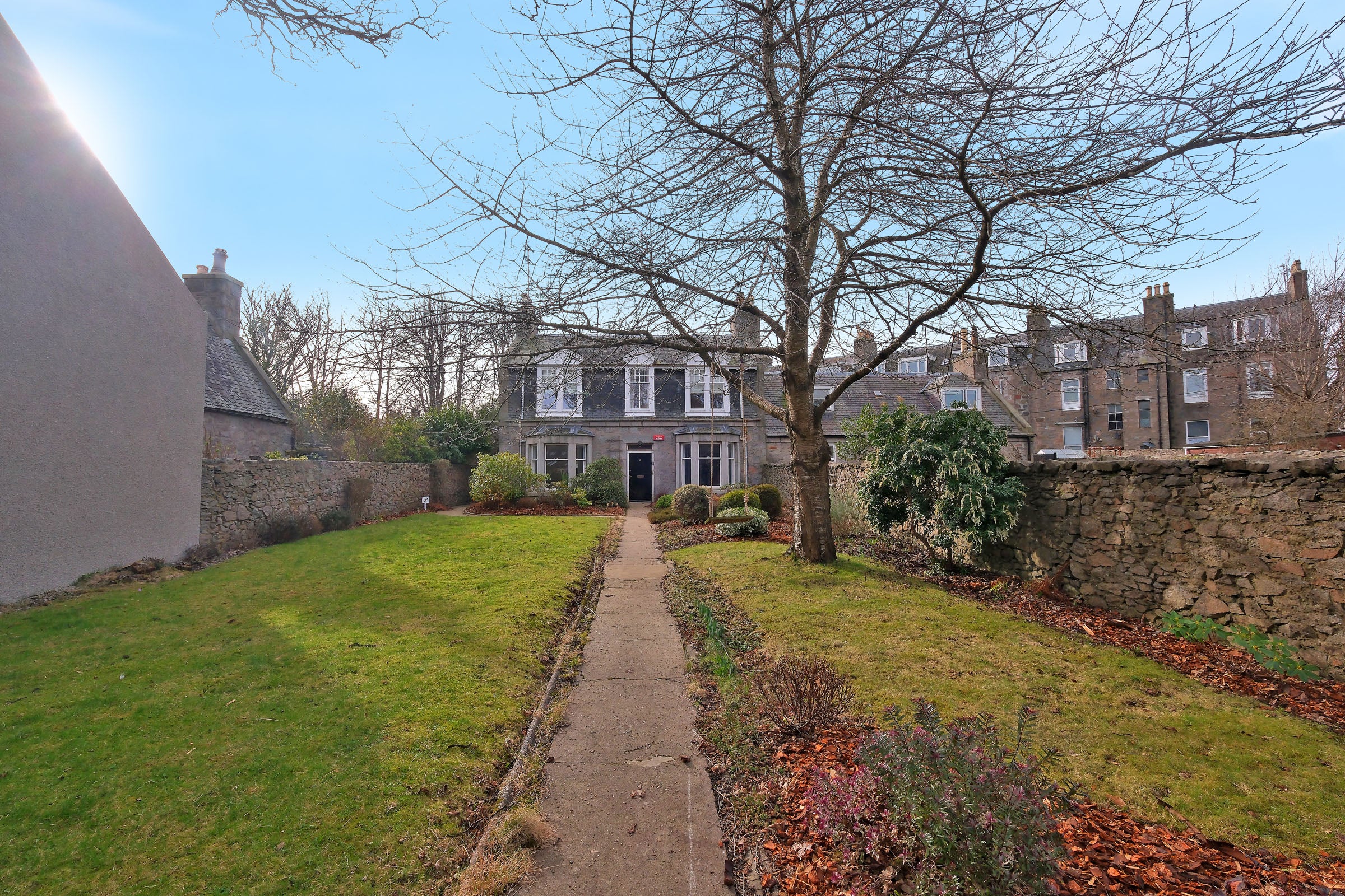 Flat Rosemount Terrace in Aberdeen City