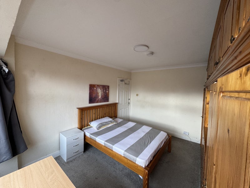 Room Moat Avenue in Coventry