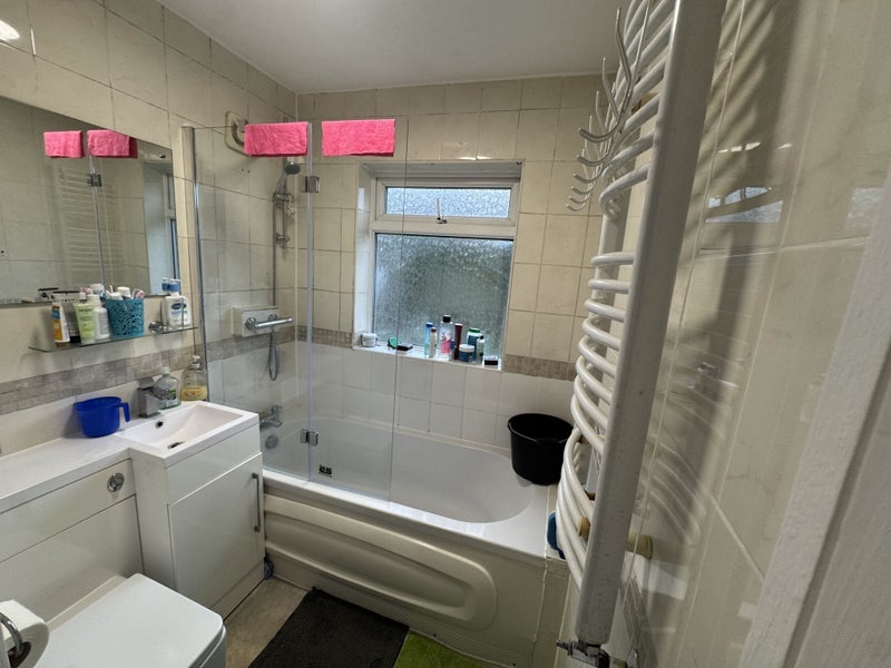 Room Moat Avenue in Coventry