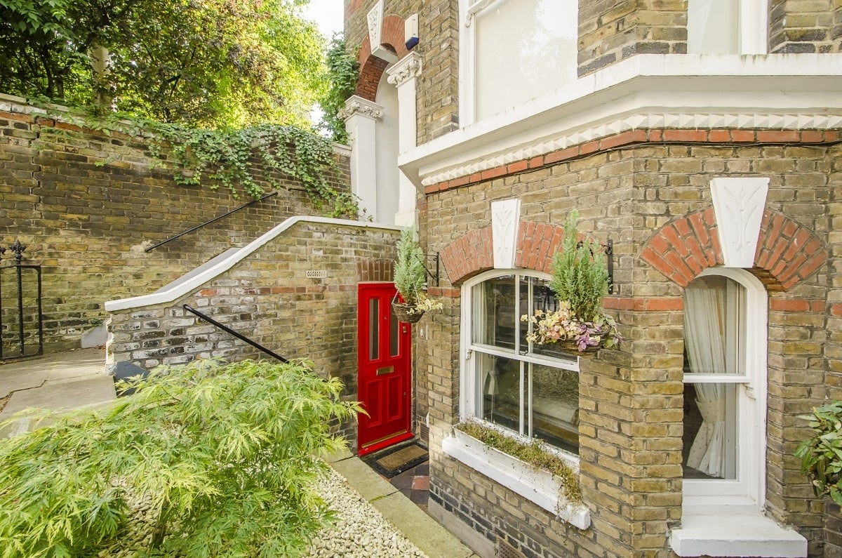 House Offerton Road in Greater London