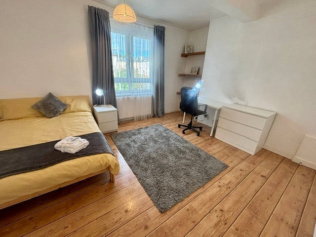 Room Clearburn Gardens in City of Edinburgh