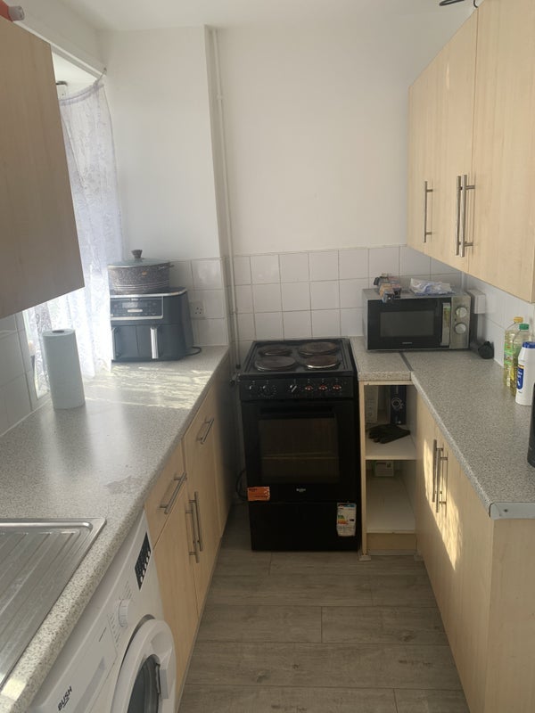 Room Dornberg Close in Greater London