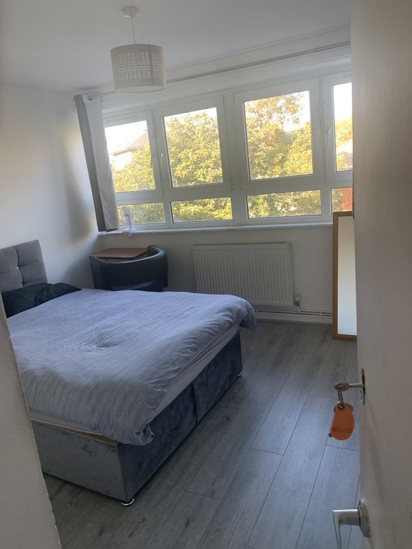 Room Dornberg Close in Greater London