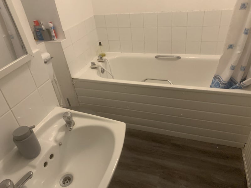 Room Dornberg Close in Greater London