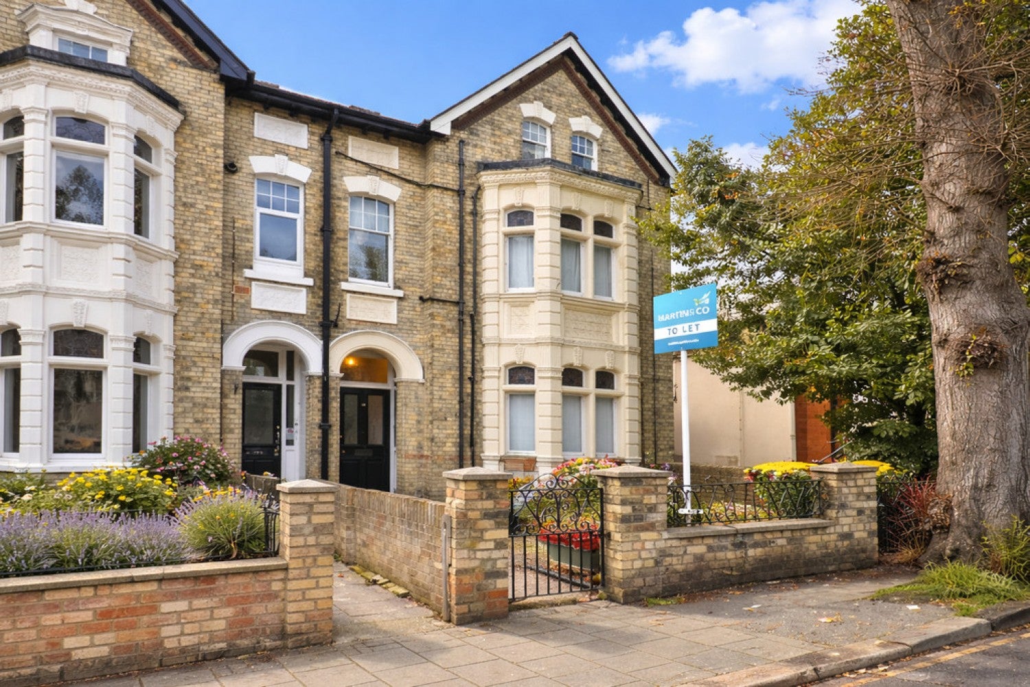 Flat Chaucer Road in Bedford