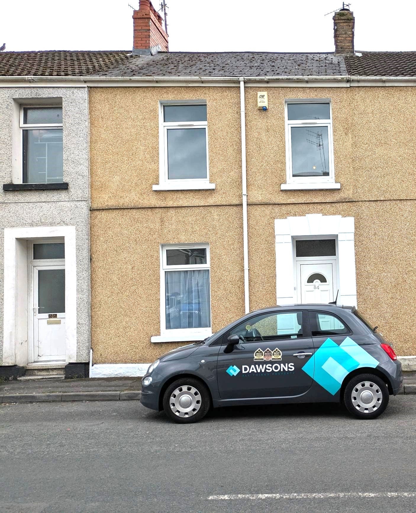 House Swansea Road in Llanelli
