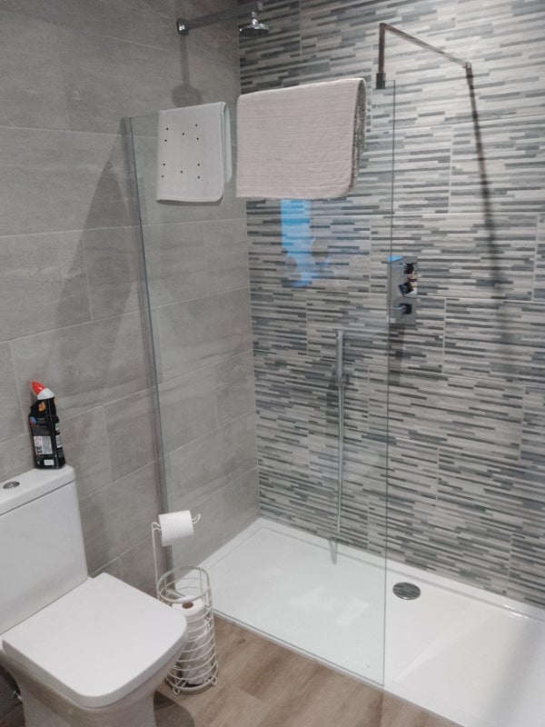 Room Penrose Road in Ferndown