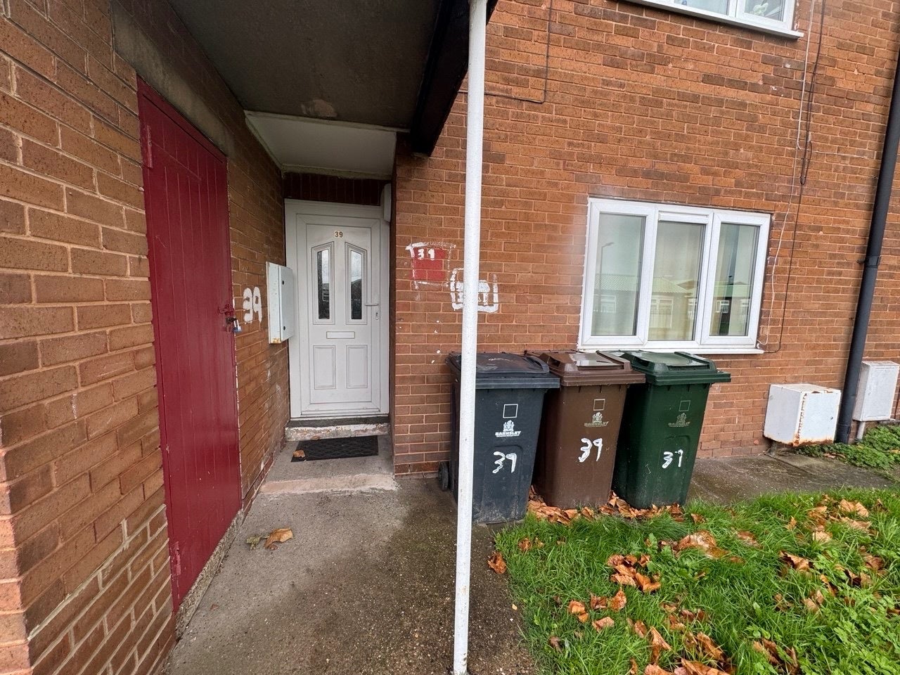 Flat Bank End Avenue in Barnsley