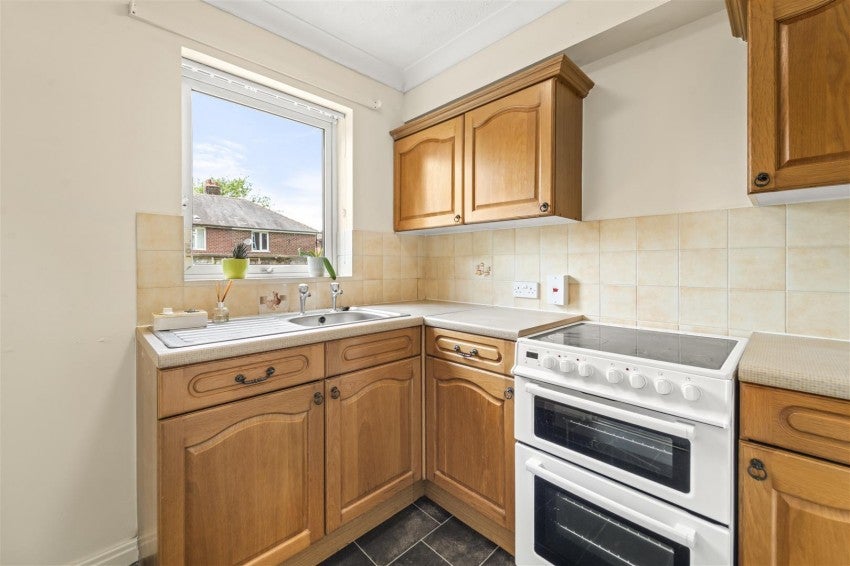Flat Harrytown in Marple