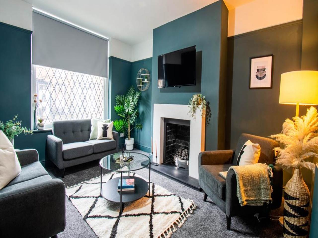 Room Asquith Avenue in Leeds