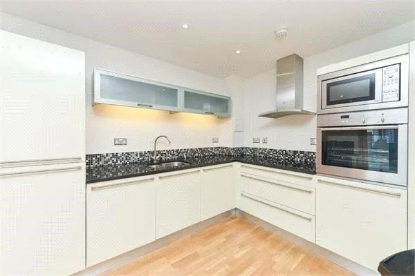 Flat Millharbour in Greater London
