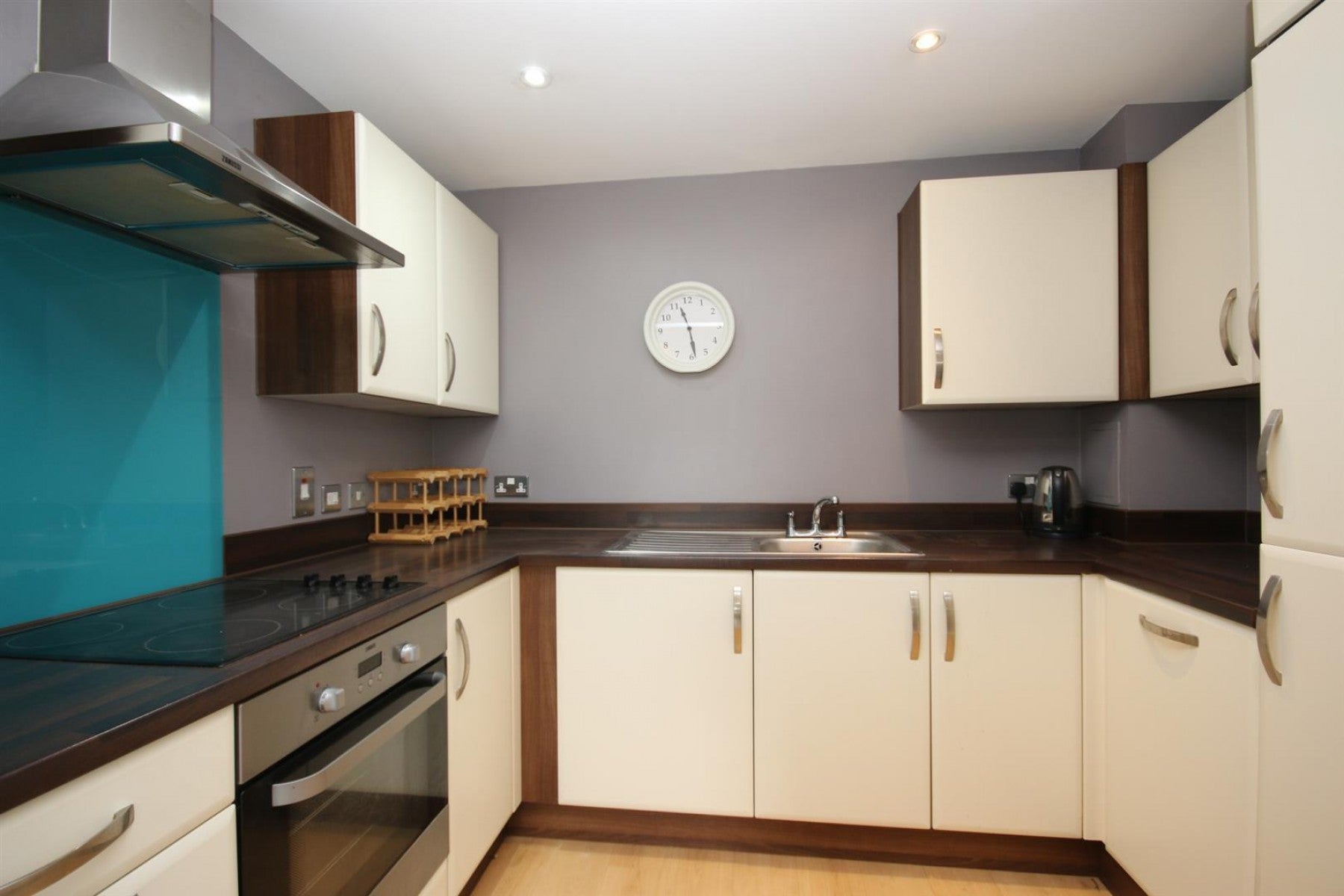 Flat Seven Sisters Road in Greater London