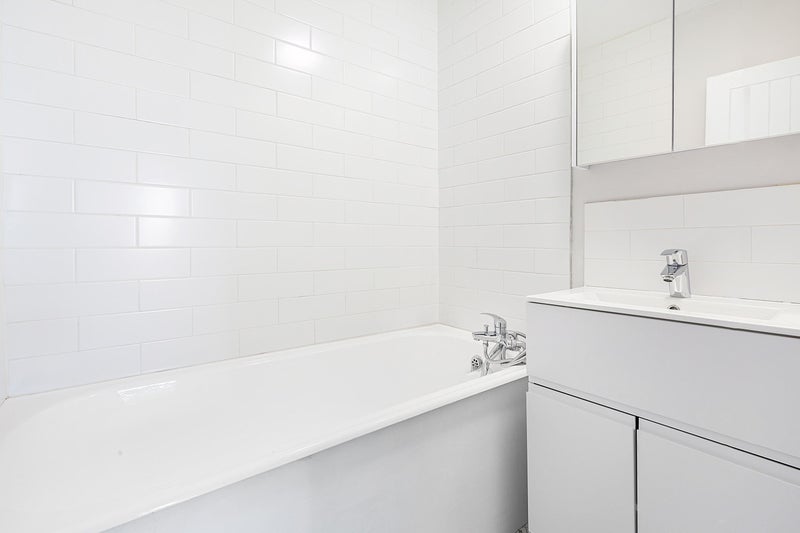 Room Bowyer Place in Greater London