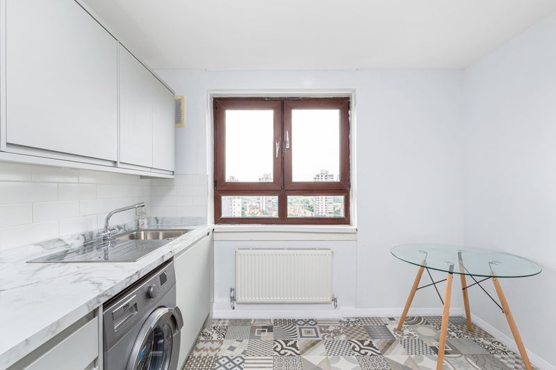 Room Bowyer Place in Greater London