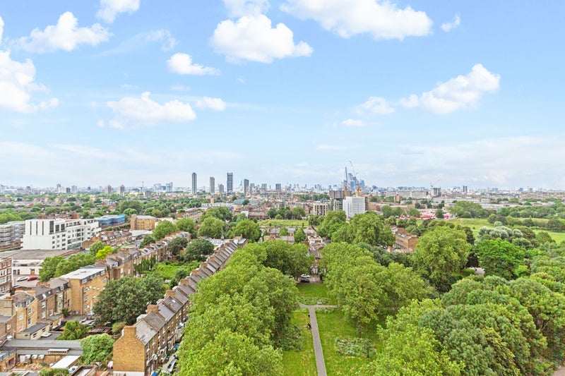 Room Bowyer Place in Greater London