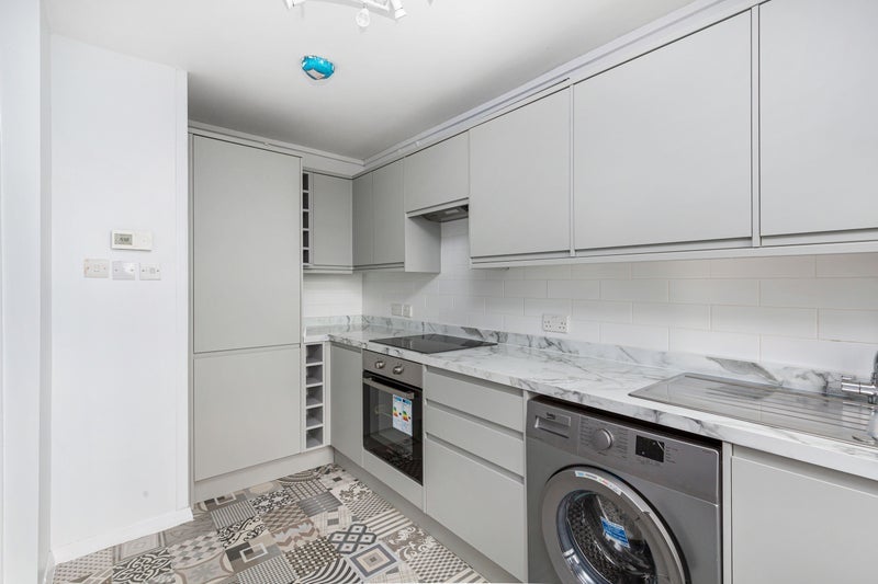 Room Bowyer Place in Greater London