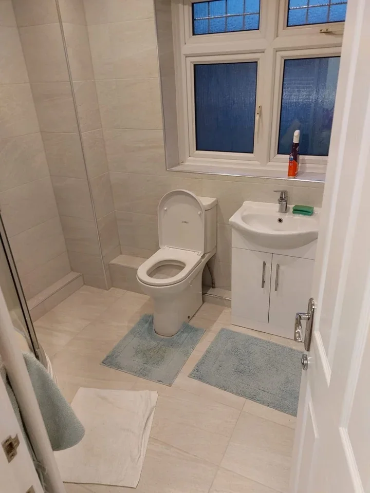 Room Chalcombe Road in Greater London