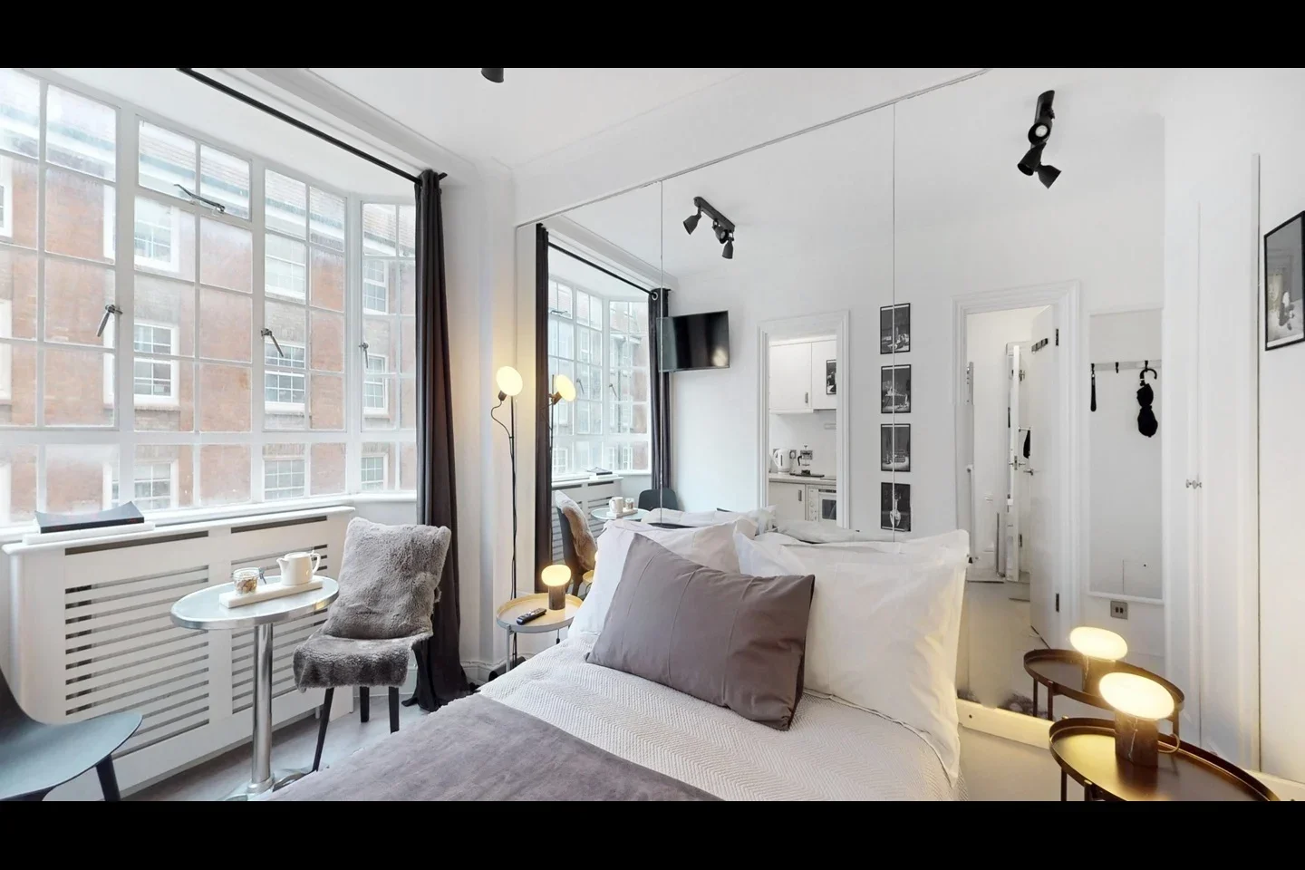 Flat Lucan Place in Greater London