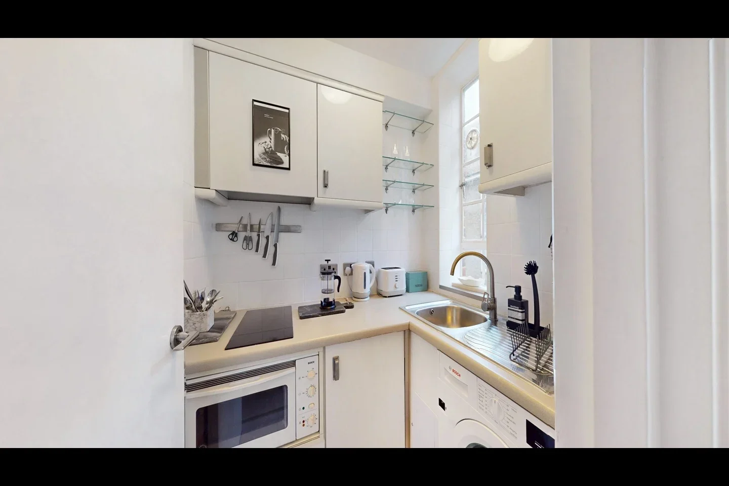Flat Lucan Place in Greater London