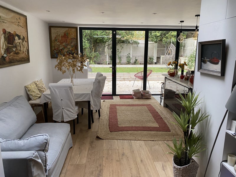 Room Leamington Road Villas in City of Westminster