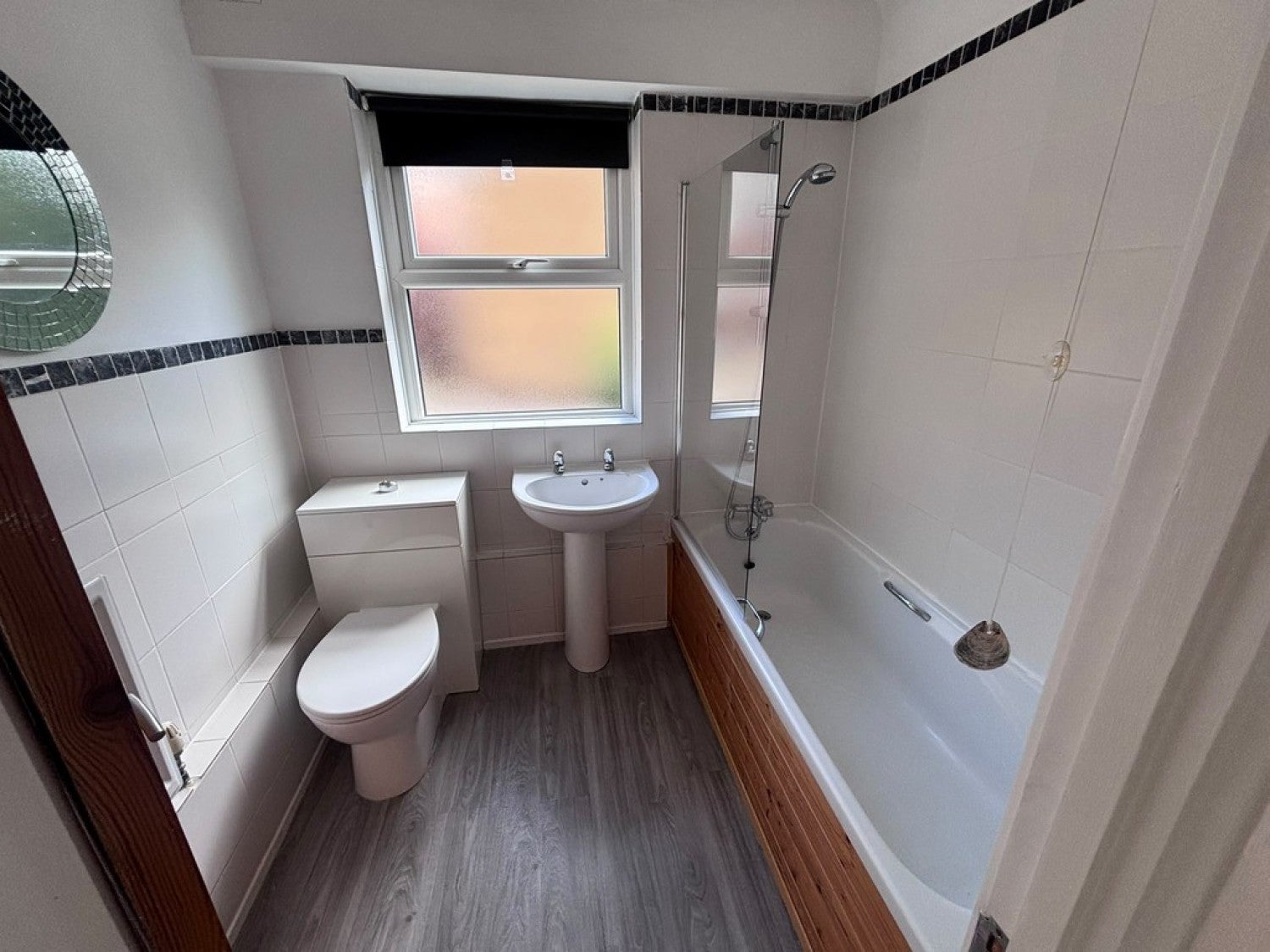 Flat Silvermere Court in Caterham Valley