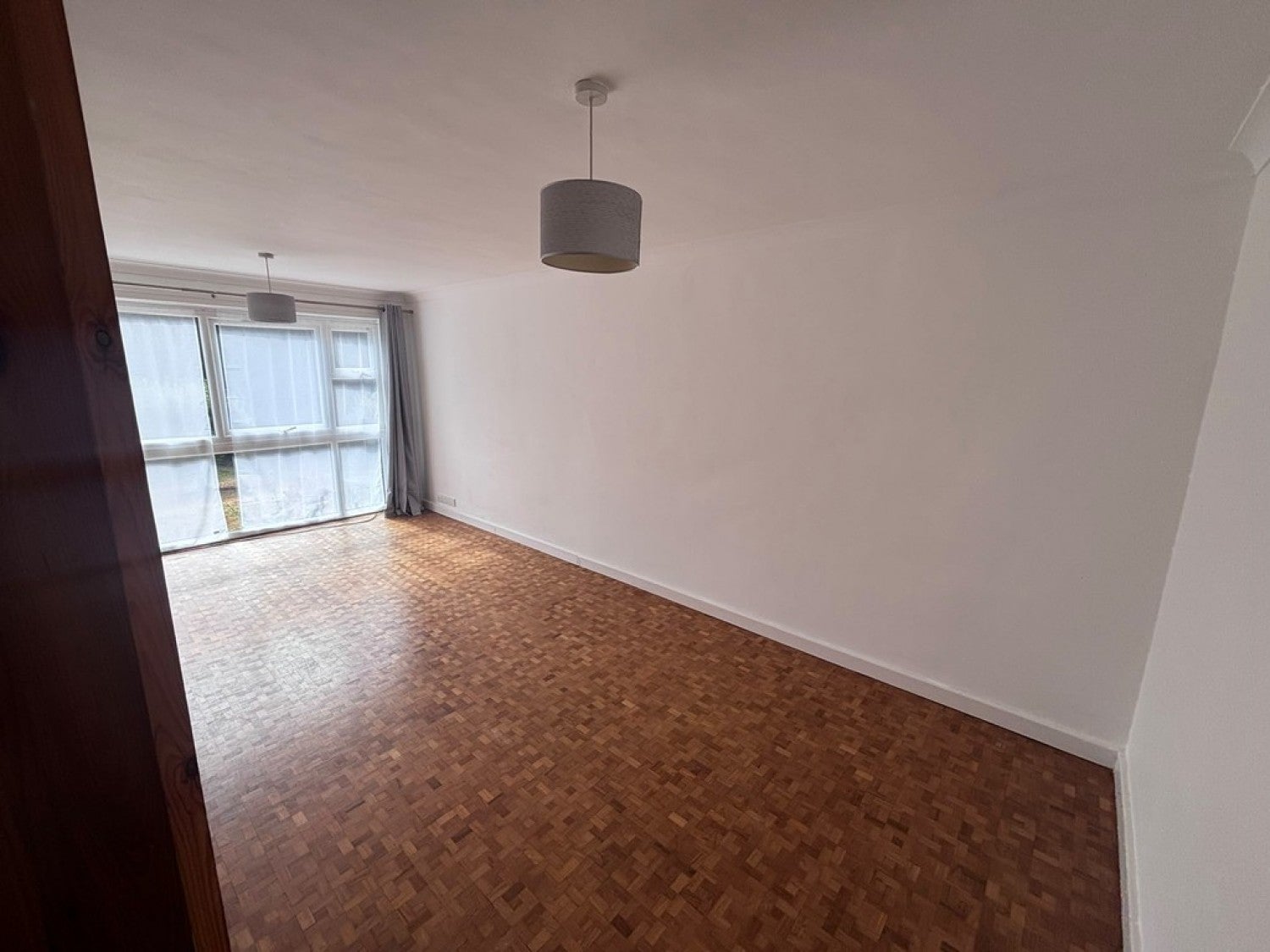 Flat Silvermere Court in Caterham Valley