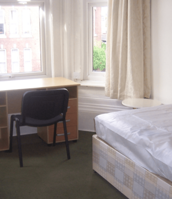 Flat Upper Brook Street in Manchester