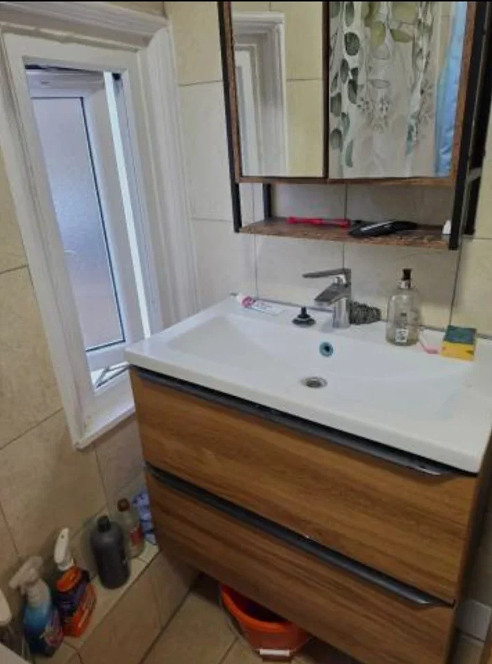 Room Cunliffe Street in Greater London